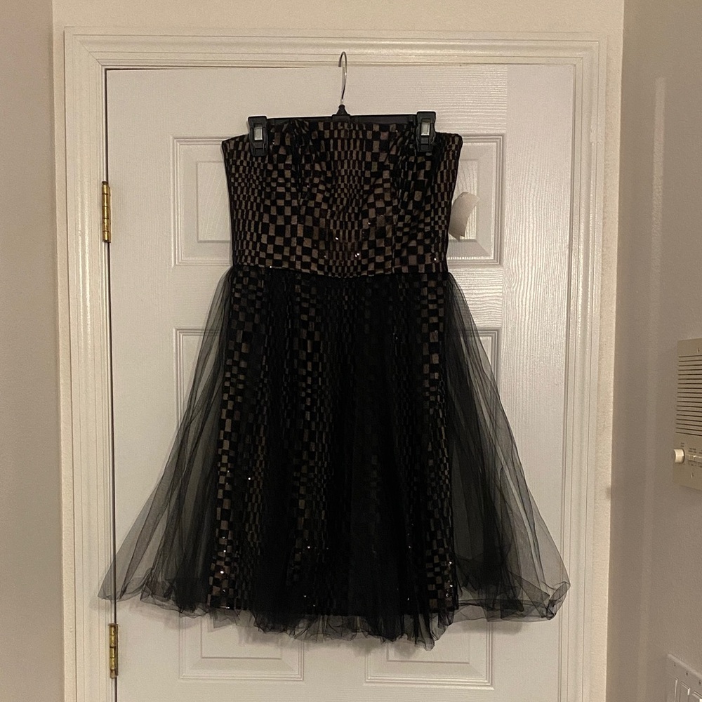 Vera Wang Black and Brown Strapless Dress